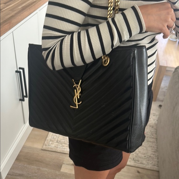 Yves Saint Laurent Black Quilted Leather Bag with Gold Chain - Picture 8 of 14